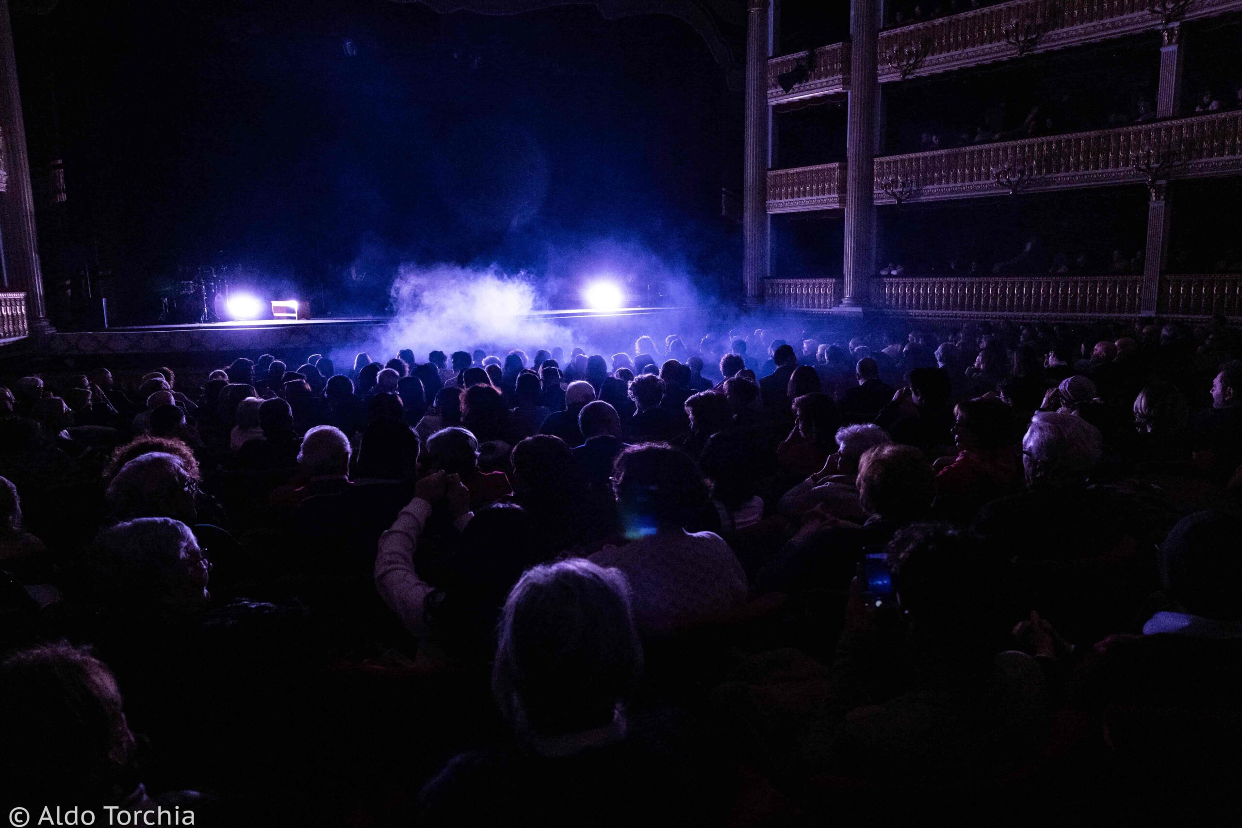 Teatro Rendano Vertigo OSB 35 scaled - Vertigo, al Teatro Rendano la voce del cuore battente del Mediterraneo - 7 Teatro Rendano Vertigo OSB 35 scaled - Meraviglie di Calabria - 6