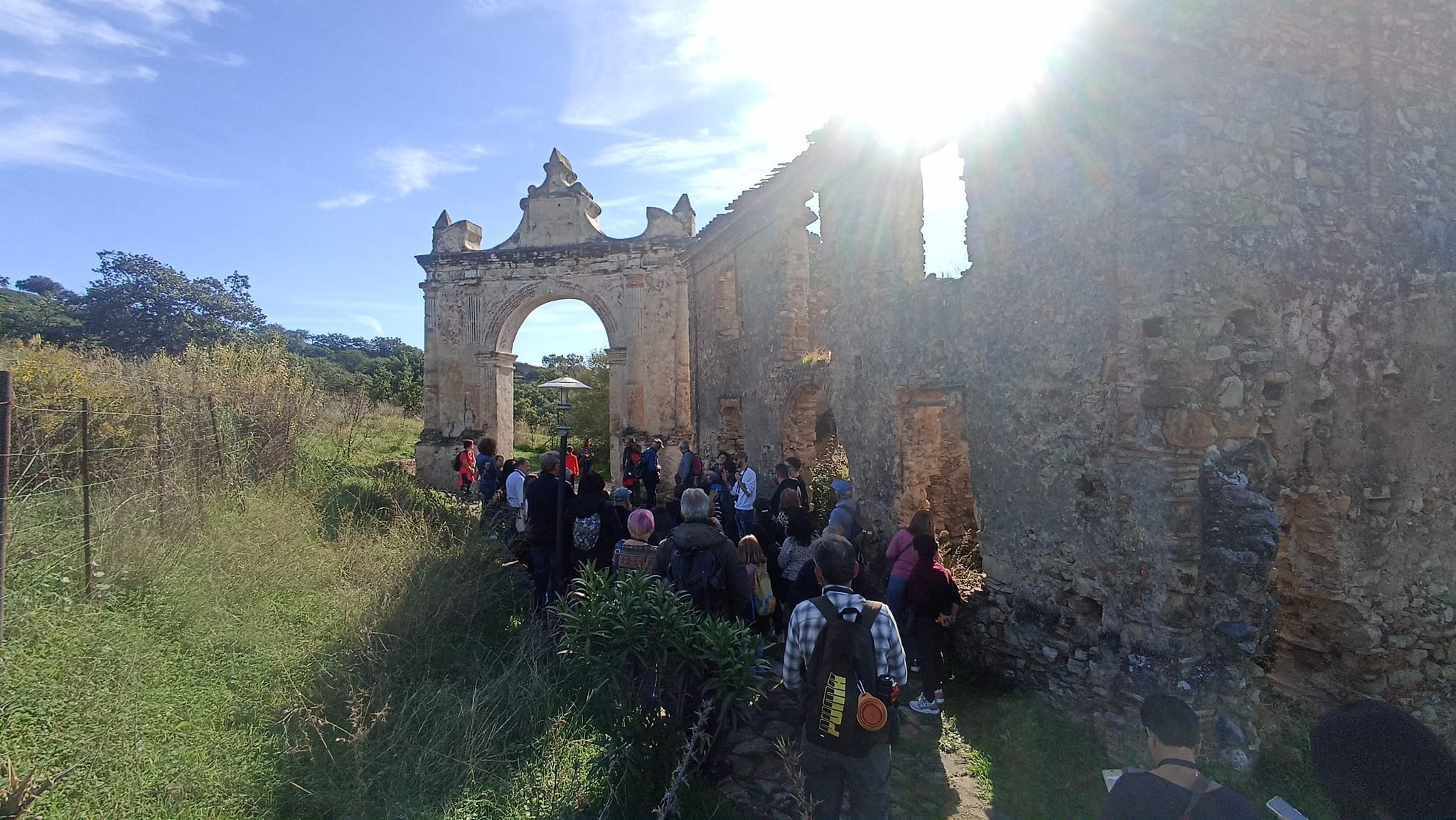 brancaleone arco di trionfo - Con il Treno del Bergamotto tutta la storia e i profumi dello Jonio - 5 brancaleone arco di trionfo - Meraviglie di Calabria - 4
