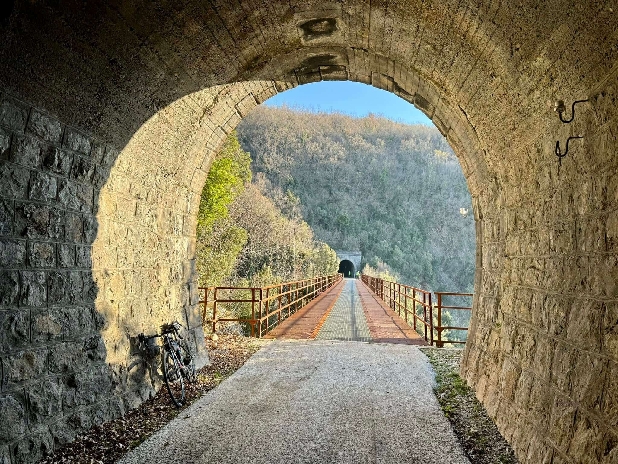 ciclovia ferroviaria - Pollino, manutenzione delle aree verdi e nuovi servizi di bike sharing - 3 ciclovia ferroviaria - Meraviglie di Calabria - 2