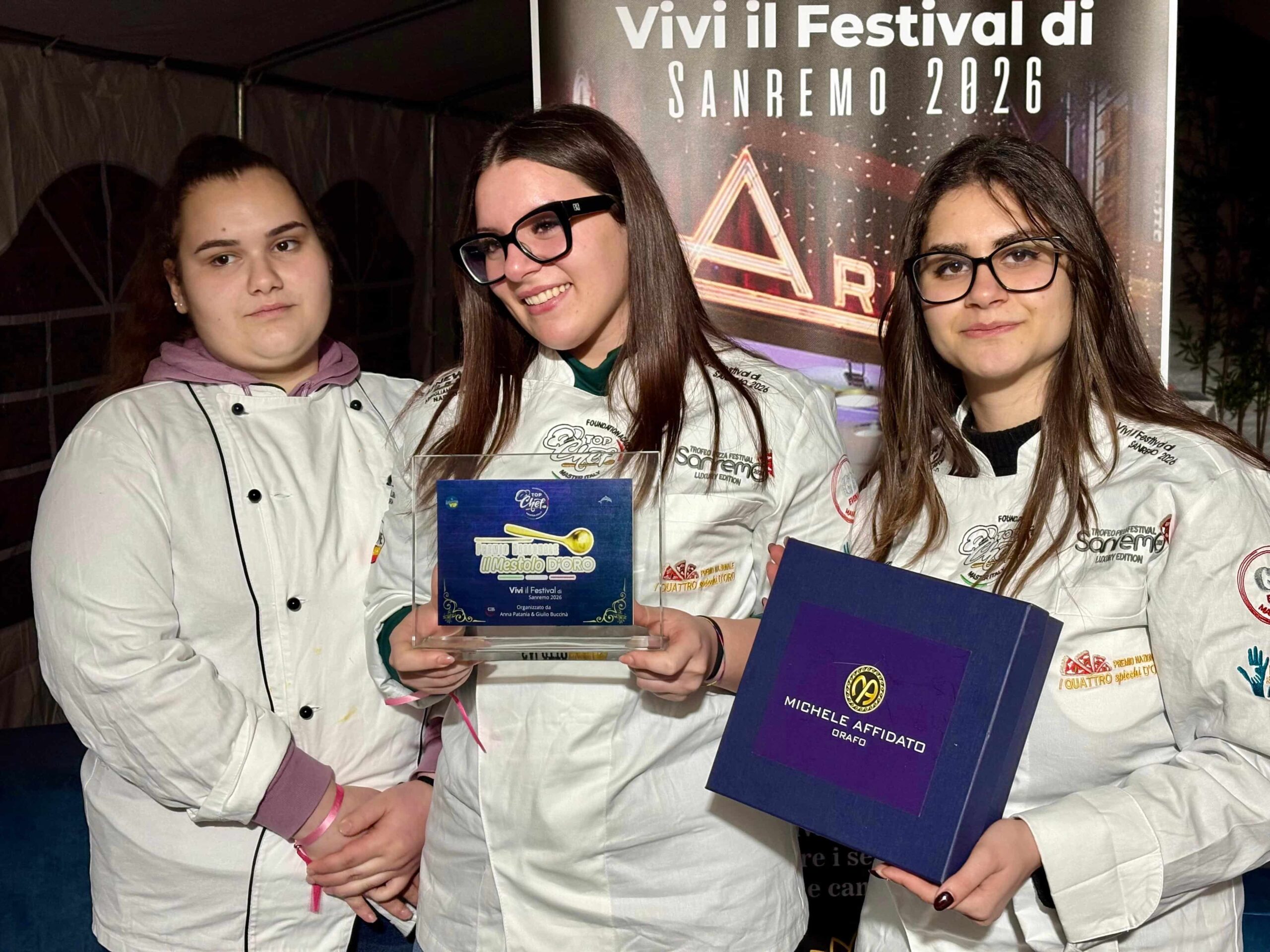Paola Alberghiero Sanremo 1 scaled - Il raviolo Calabria vince il Mestolo d'Oro al Fuori Festival di Sanremo - 7 Paola Alberghiero Sanremo 1 scaled - Meraviglie di Calabria - 6