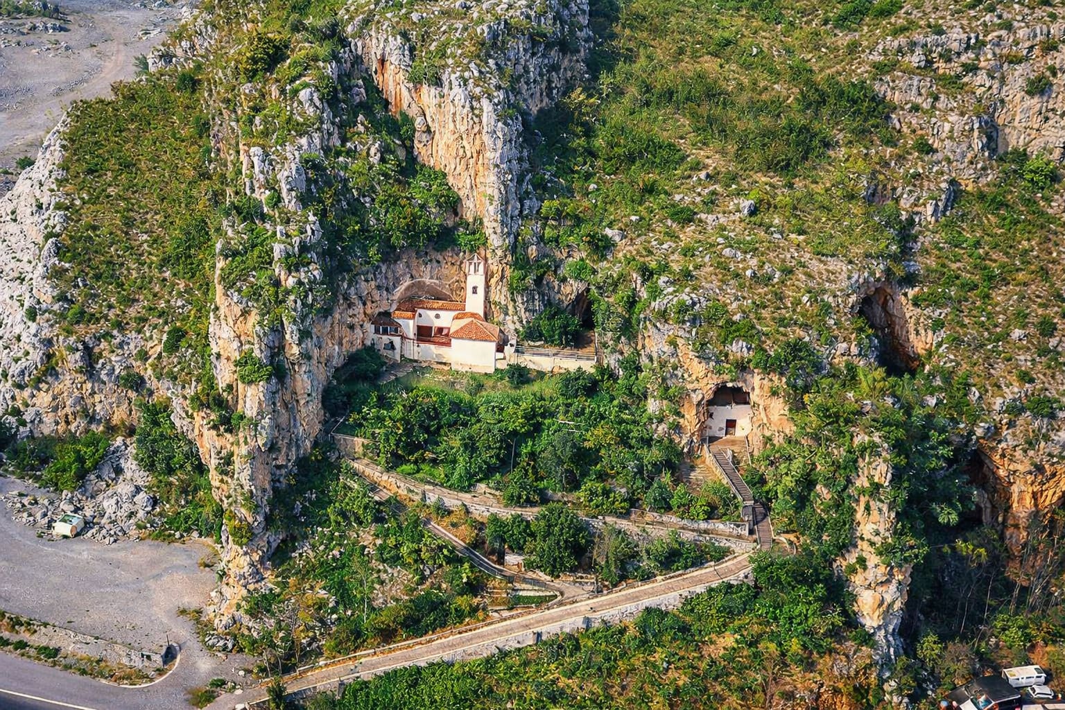 L’Anno Giubilare Mariano aperto alla Madonna della Grotta di Praia