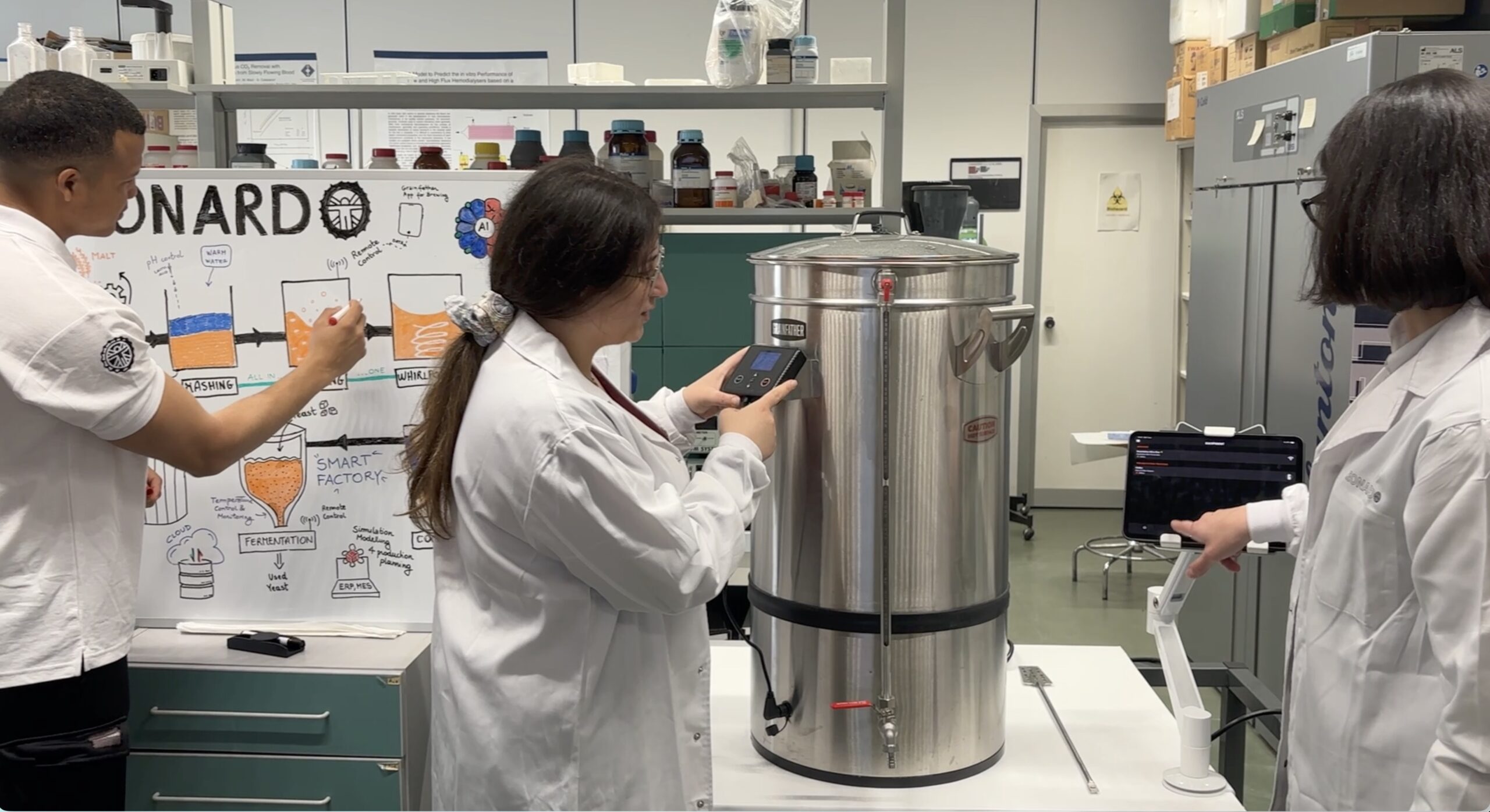 Unical, il microbirrificio digitale usa IA e realtà aumentata