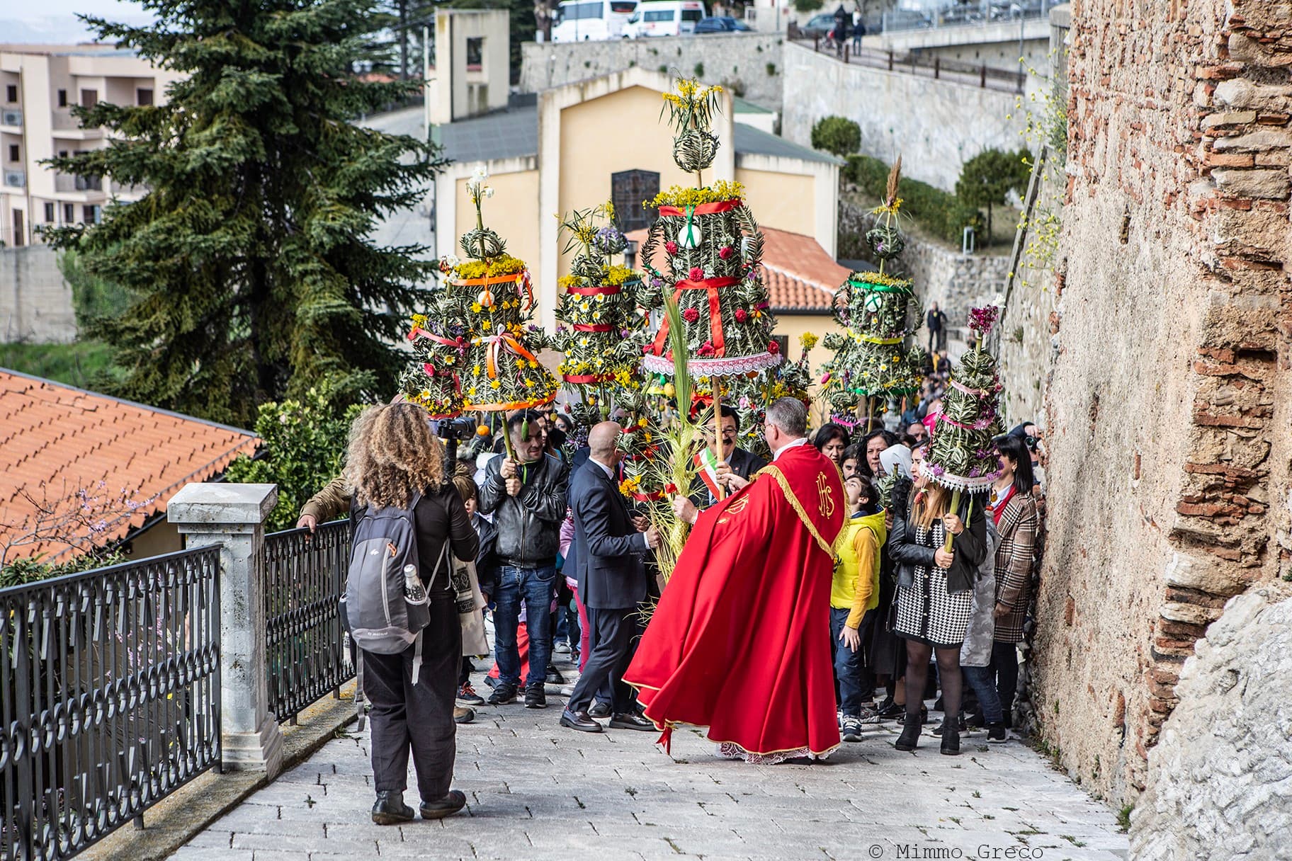 Bova persephoni pupazze ph Mimmo Greco 1 - Domenica delle Palme, in Calabria i riti tra cristianità e misteri eleusini - 9 Bova persephoni pupazze ph Mimmo Greco 1 - Meraviglie di Calabria - 8