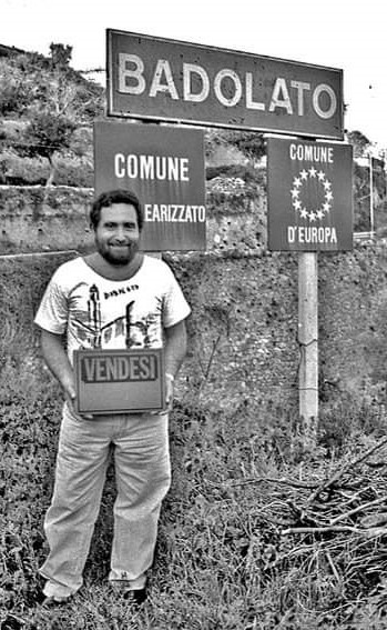 Domenico Lanciano Badolato paese in vendita foto Carlo Paone CZ luglio 1987 - Meraviglie di Calabria - 2