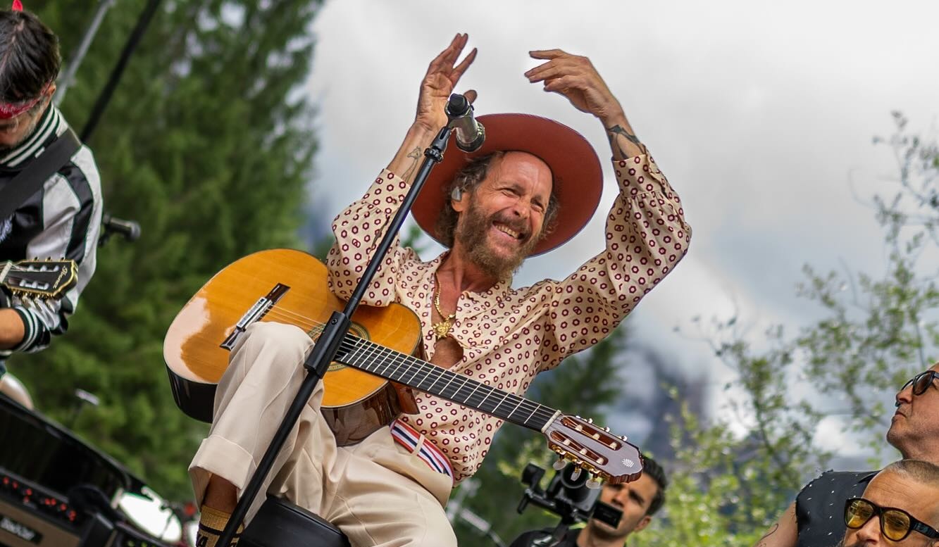 Un potenziale di felicità enorme, la Calabria secondo Jovanotti