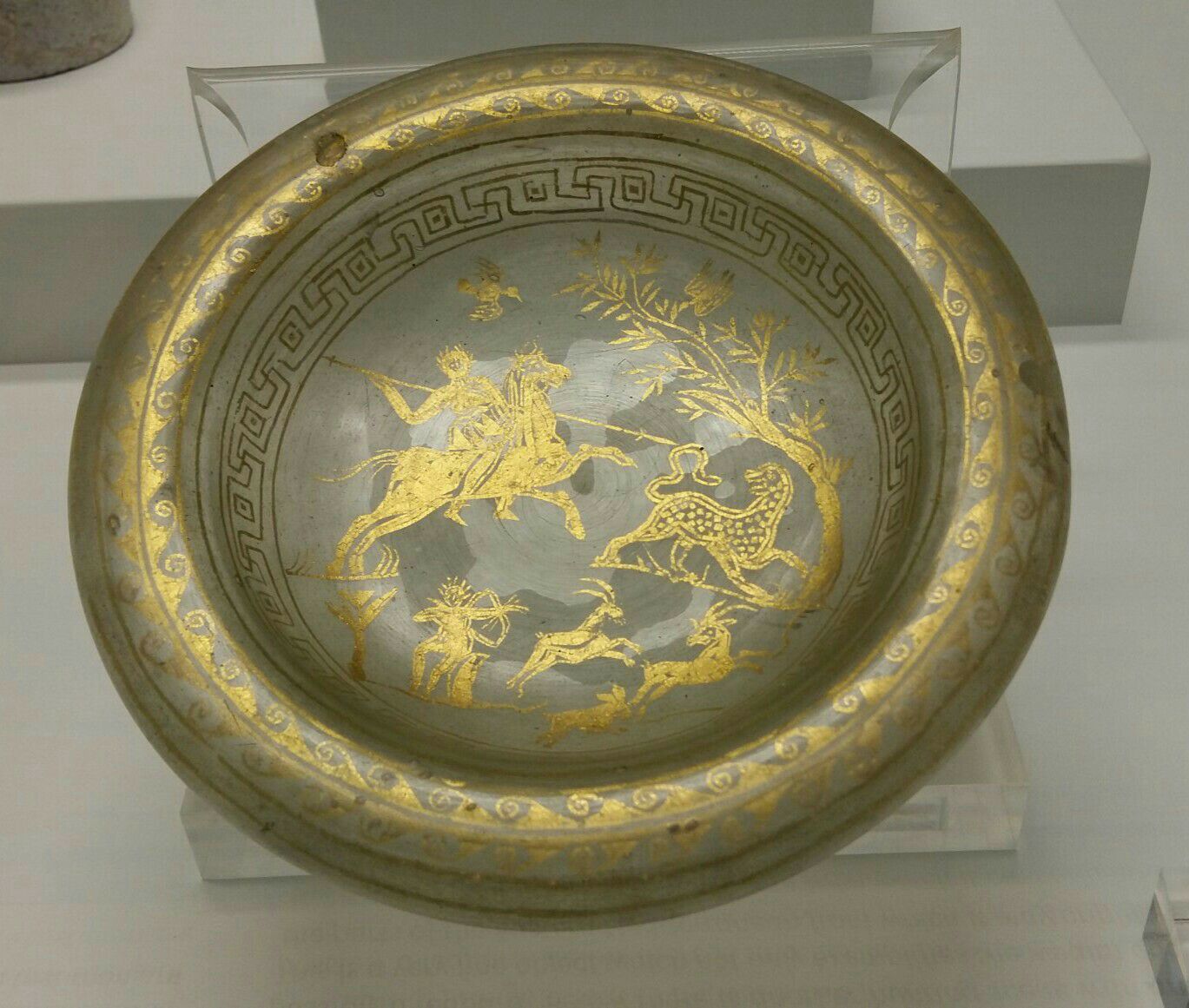 Museo Arcgeologico reggio coppa di Varapodio del II a.C - Meraviglie di Calabria - 8