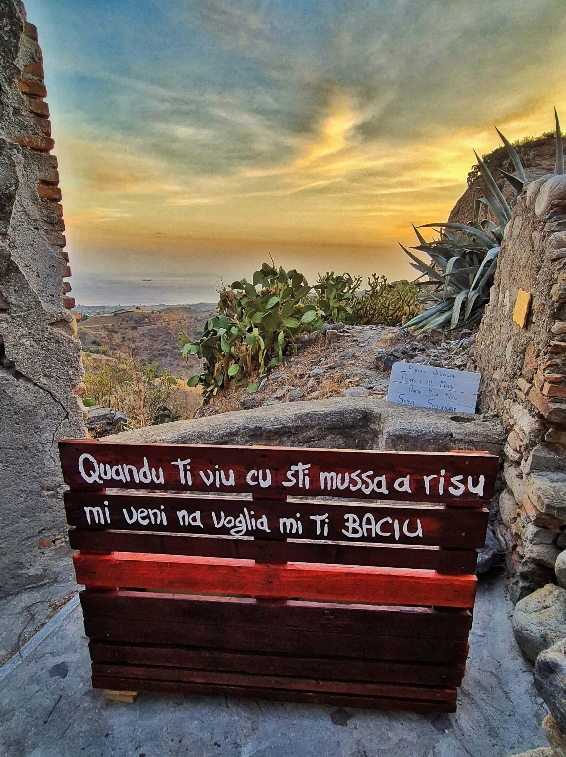 Pentedattilo panchina dei baci 1 - Meraviglie di Calabria - 50