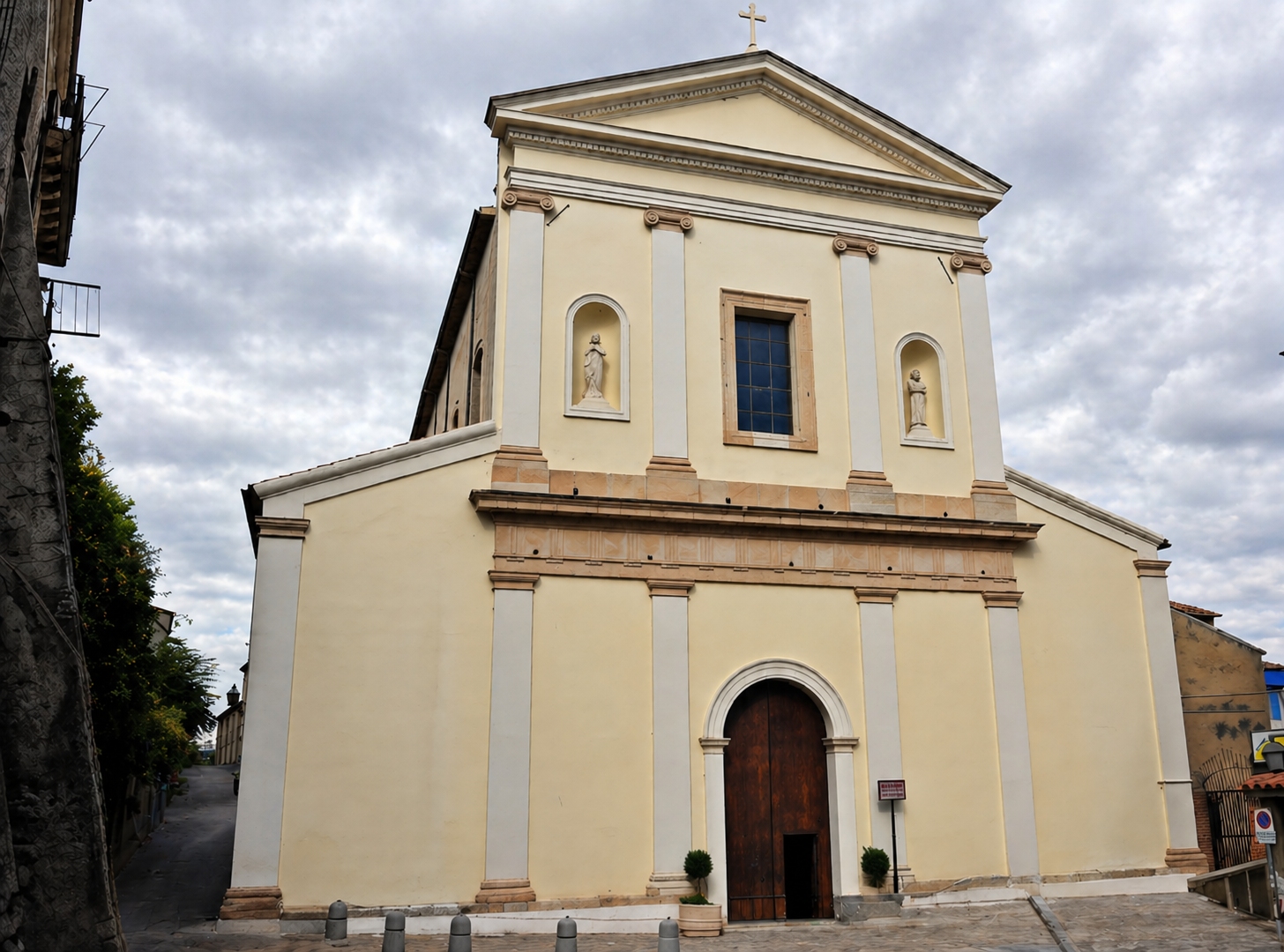 Cosenza chiesa San Francesco dAssisi 1 a - Meraviglie di Calabria - 5