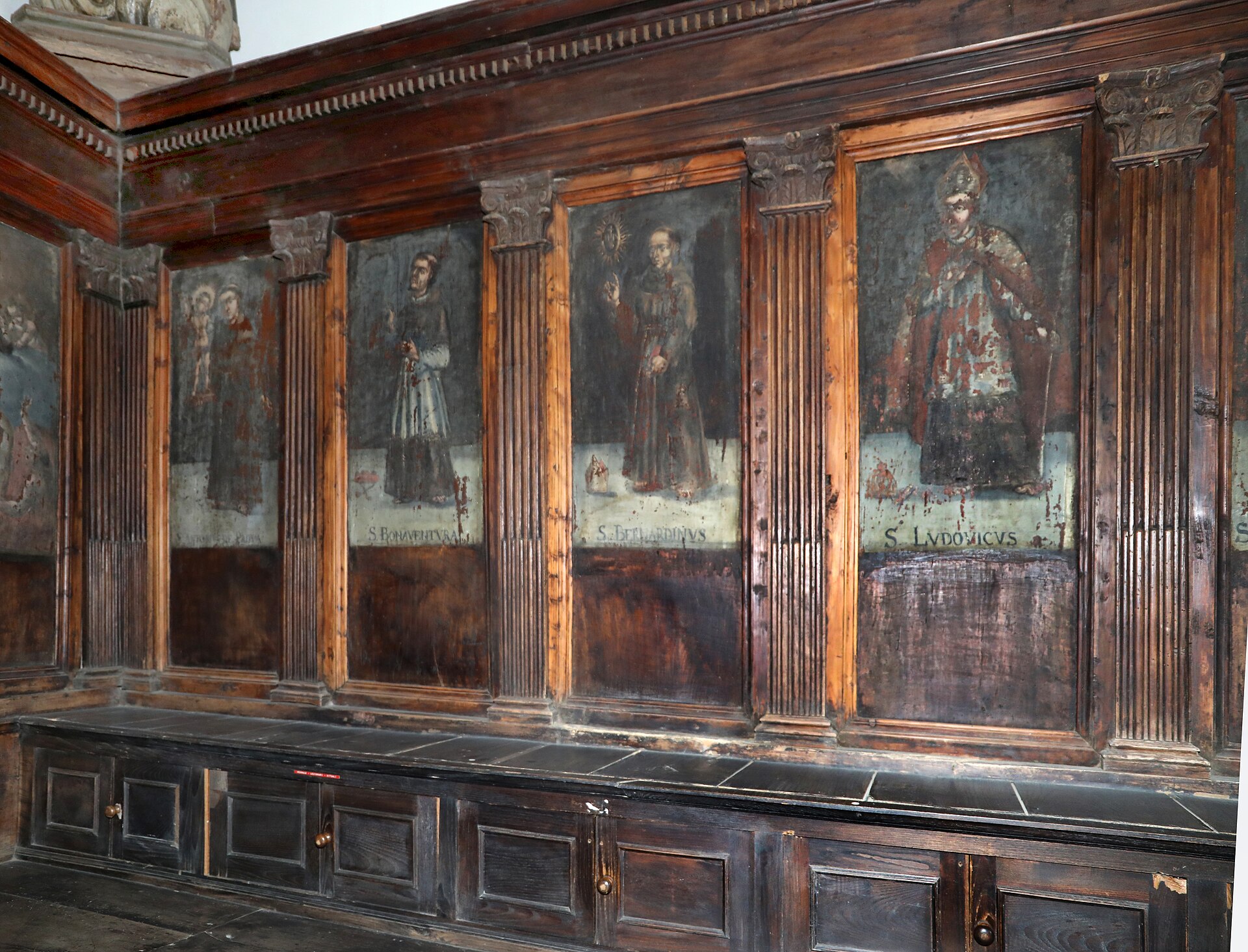 Cosenza san francesco assisi interno sagrestia armadio con episodi della passione e santi forse del 1800 50 ca. ph Sailko Own work CC BY SA 4.0 wikimedia commons - Meraviglie di Calabria - 11