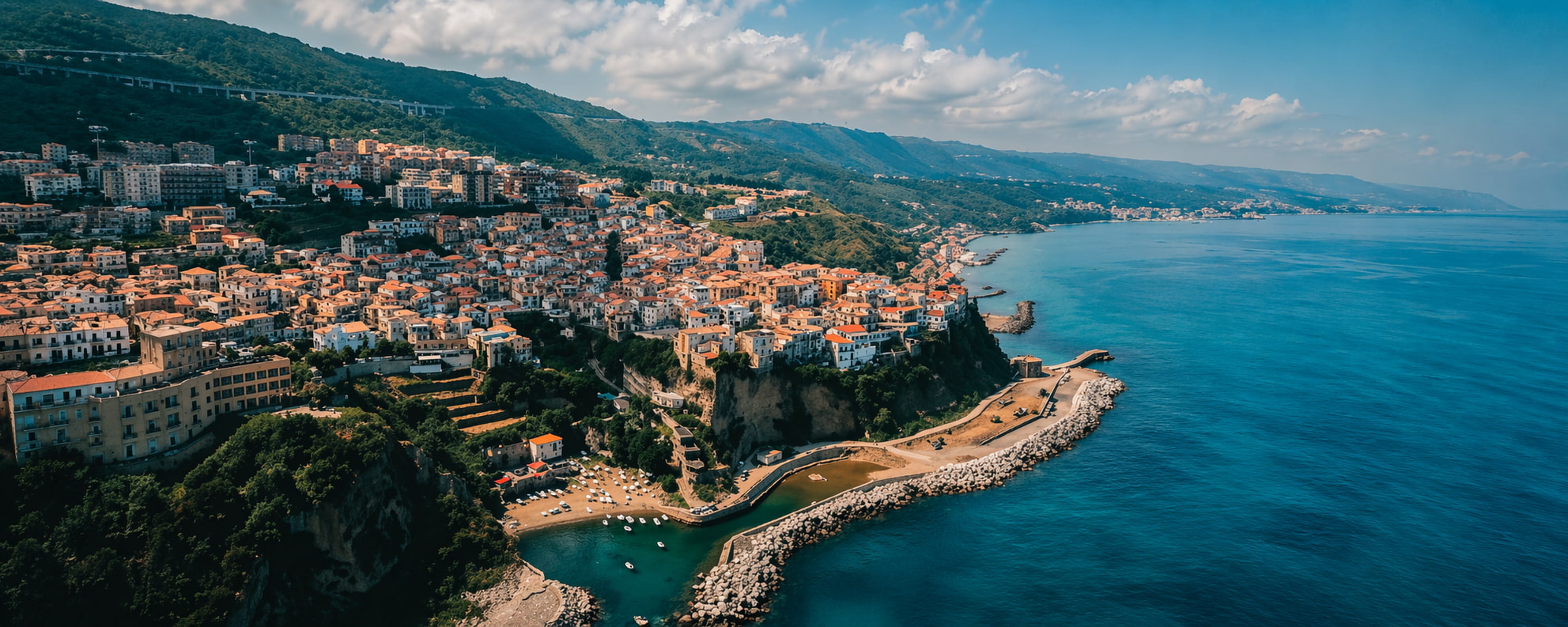 Pizzo, la Pasquetta da record che spalanca le porte all’estate