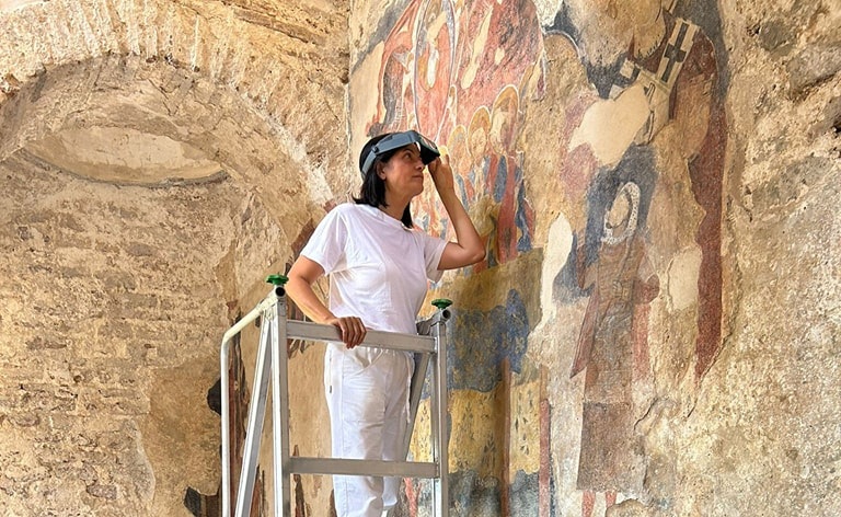 Stilo Cattolica restauro affreschi 1 - La Cattolica di Stilo deve riaprire, lanciata una petizione popolare - 3 Stilo Cattolica restauro affreschi 1 - Meraviglie di Calabria - 2