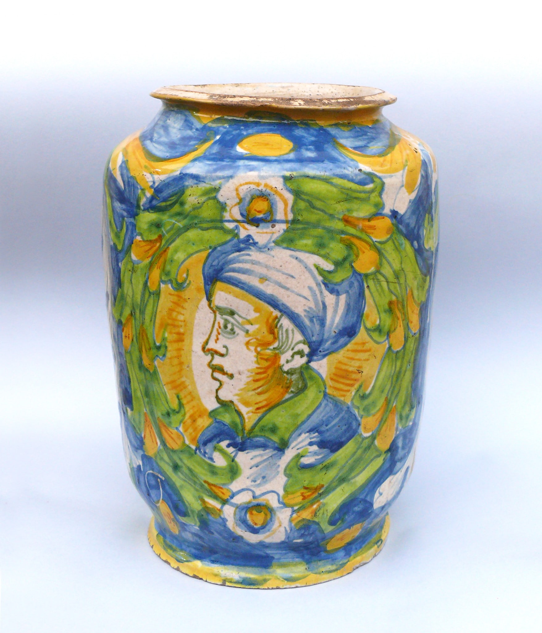 Ceramiche Gerace maiolica smaltata bottega di Jacovo Cefali 1620 ca - Ceramiche di Gerace, a Napoli il racconto della maiolica secentesca - 19 Ceramiche Gerace maiolica smaltata bottega di Jacovo Cefali 1620 ca - Meraviglie di Calabria - 18