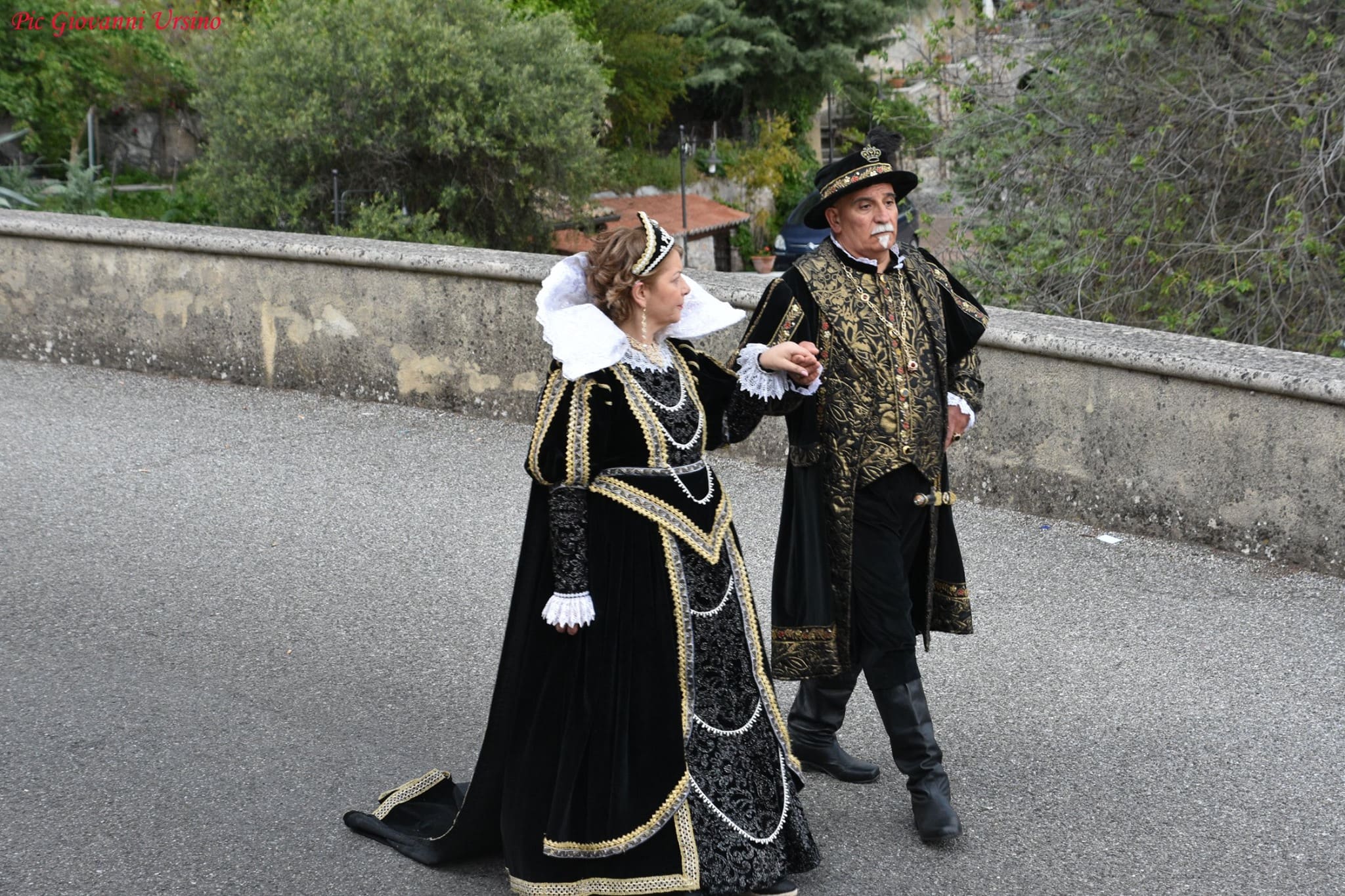 Morano Festa della Bandiera ph Giovanni Ursino 15 - Spari a festa, giullari e saltimbanchi: Morano celebra la sua Bandiera - 3 Morano Festa della Bandiera ph Giovanni Ursino 15 - Meraviglie di Calabria - 2