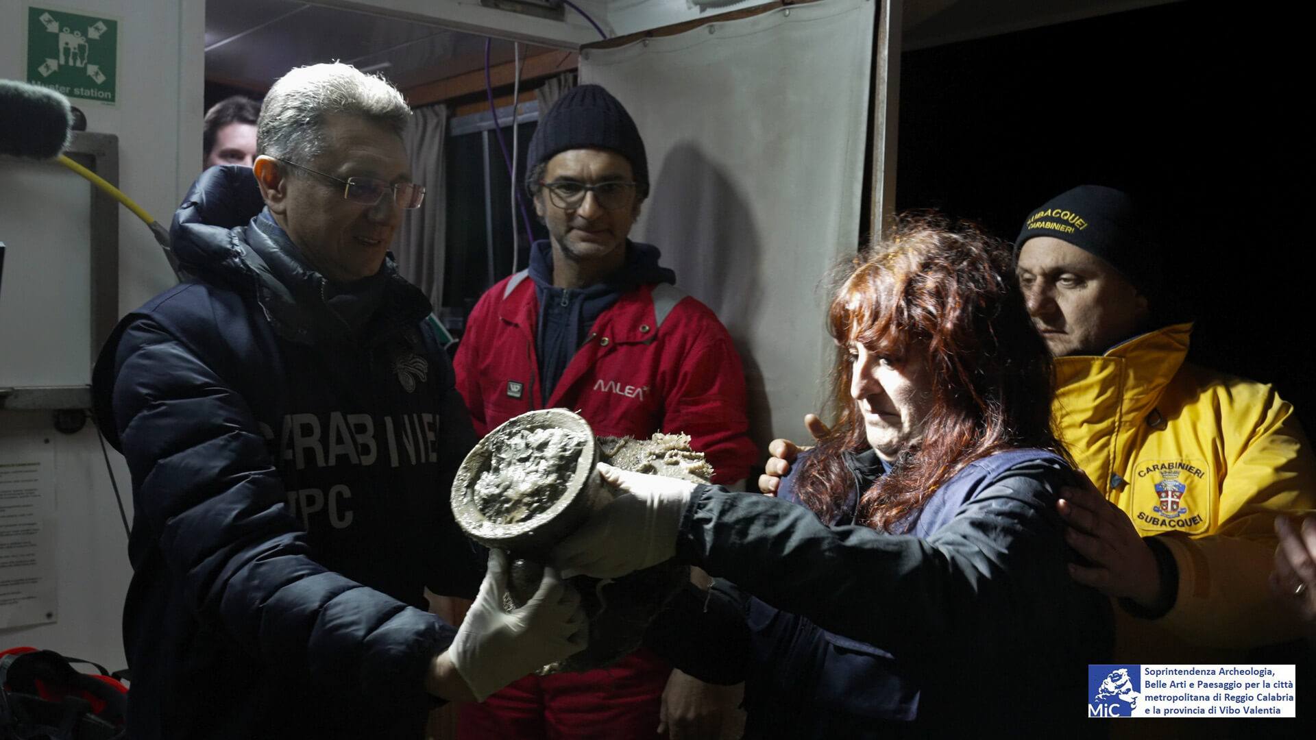archeologia ritovamento relitto e anfore Monasterace 3 - Scoperte in fondo al mare, Monasterace regala nuovi tesori - 3 archeologia ritovamento relitto e anfore Monasterace 3 - Meraviglie di Calabria - 2