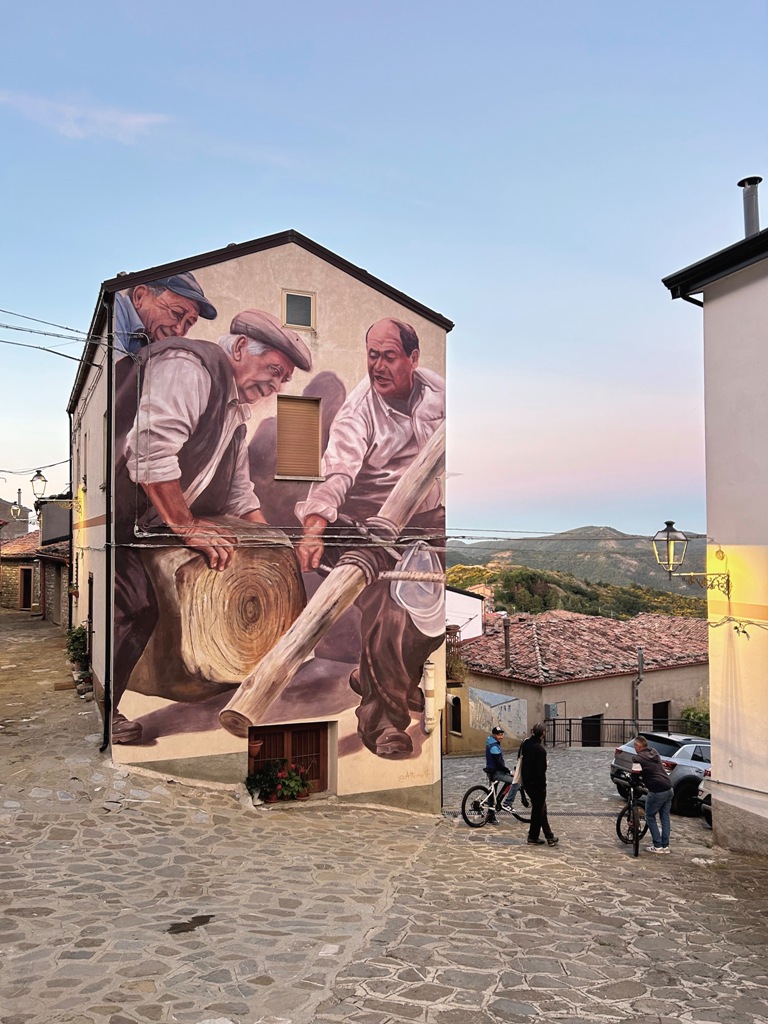 Alessandria del carretto murales Attorrep - Alessandria del Carretto ispira la street art di OSA Festival - 9 Alessandria del carretto murales Attorrep - Meraviglie di Calabria - 8