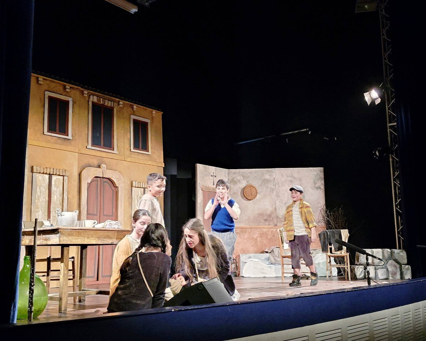 Locri teatro Tibi e Tascia 4 - Le due anime calabresi, a Locri "Tibi e TÃ scia" di Saverio Strati in teatro - 11 Locri teatro Tibi e Tascia 4 - Meraviglie di Calabria - 10