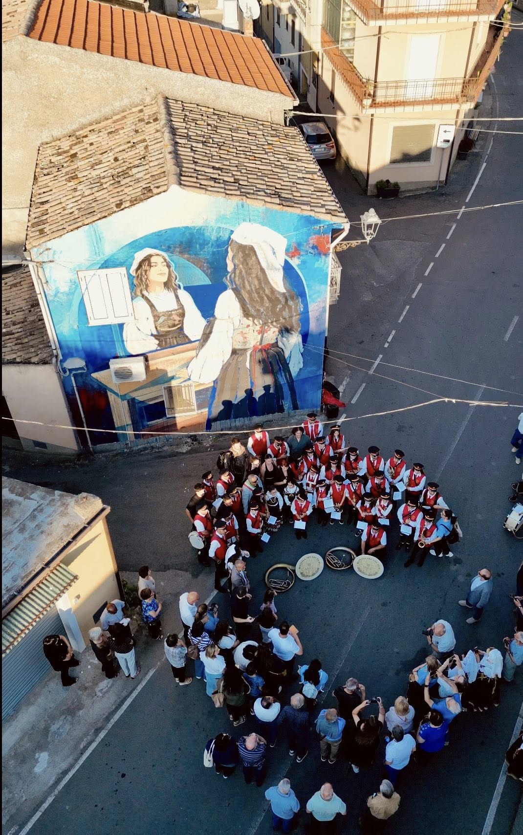 Pallagorio murales 9 - I murales arbëreshë di Pallagorio, ponte culturale tra Arbëria e Balcani - 29 Pallagorio murales 9 - Meraviglie di Calabria - 28