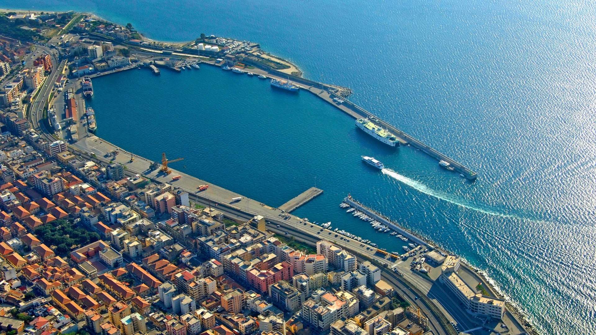 Porto di Reggio Calabria - I Porti di Reggio e Crotone su Rai 1 con Linea Blu - Porti d'Italia - 5 Porto di Reggio Calabria - Meraviglie di Calabria - 4
