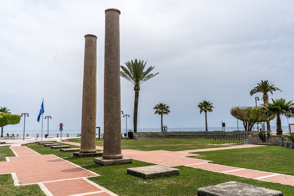 Roccella largo colonne - Bandiere Blu e Verde, Roccella festeggia il suo mare e l’ambiente - 3 Roccella largo colonne - Meraviglie di Calabria - 2