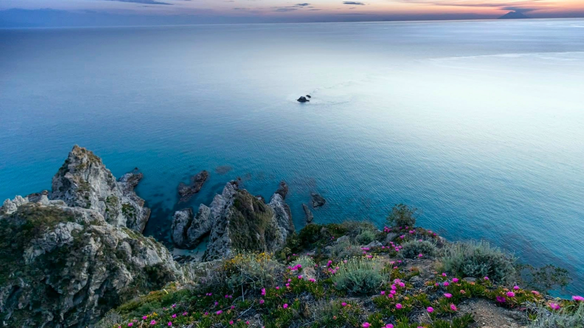 La Costa degli Dei tra le destinazioni simbolo dell’estate italiana