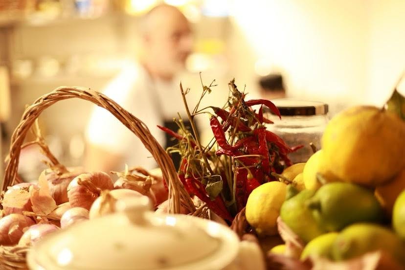 Cucina Rocca imperiale ristorante ferrovie calabro lucane 2 - Cresce l'Alleanza Slow Food, nuovo ingresso a Rocca Imperiale - 7 Cucina Rocca imperiale ristorante ferrovie calabro lucane 2 - Meraviglie di Calabria - 6