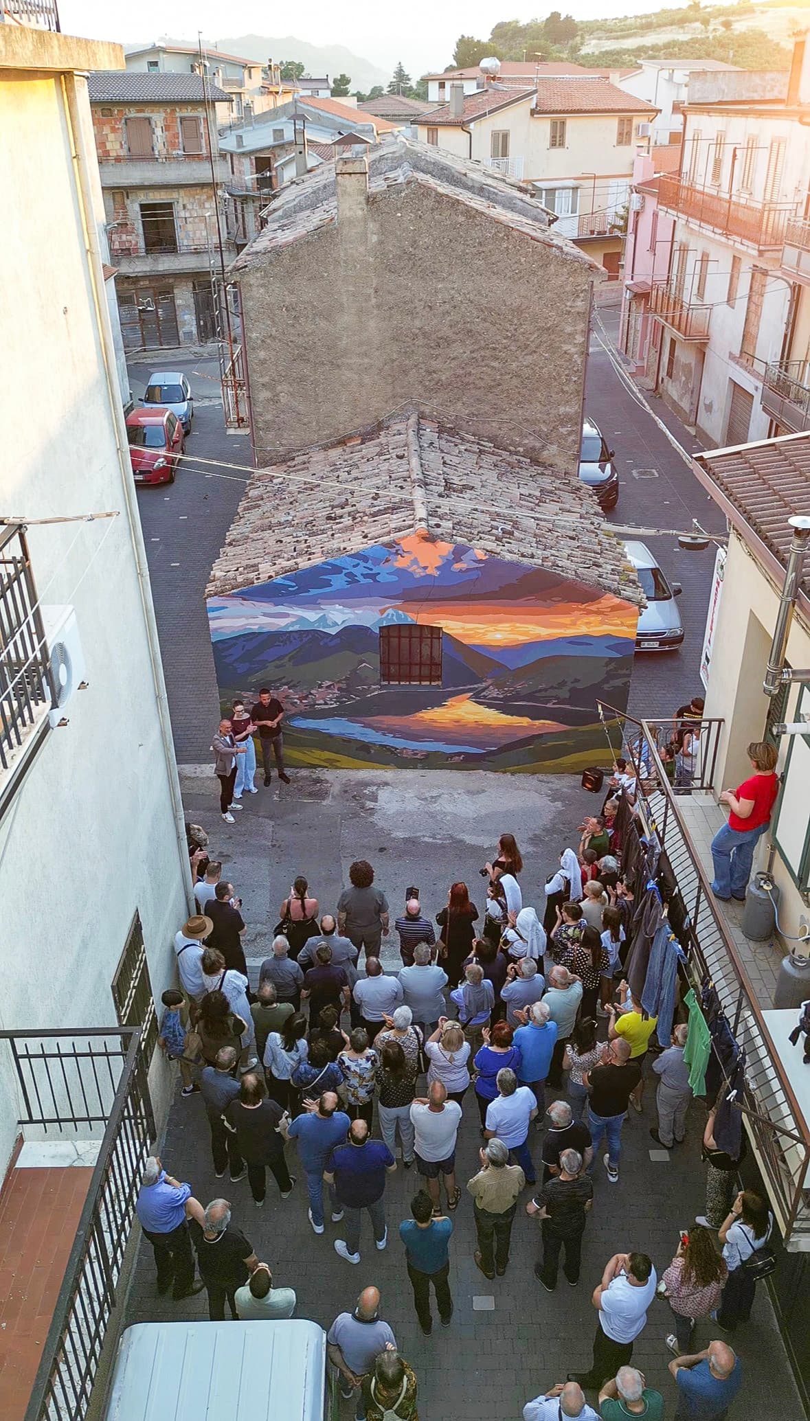 Pallagorio murale liqeni1 - Una finestra sull'Albania, a Pallagorio il murale dedicato al Lago di Scutari - 7 Pallagorio murale liqeni1 - Meraviglie di Calabria - 6