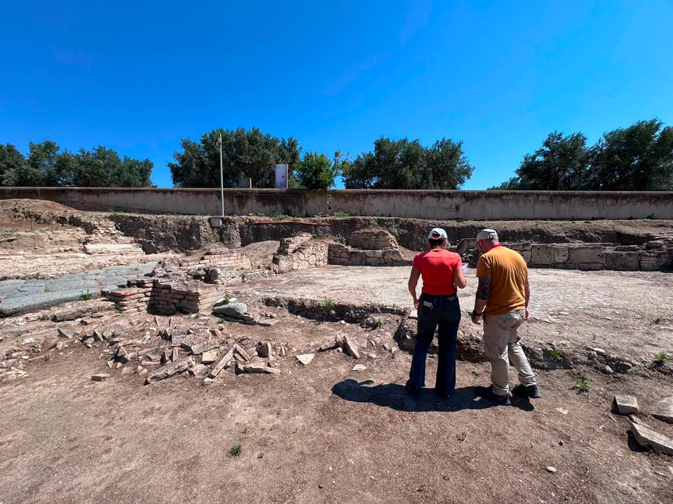 Scolacium pavimenti 2026 3 - Scolacium, nel Foro Romano tornano alla luce pavimenti preziosi - 5 Scolacium pavimenti 2026 3 - Meraviglie di Calabria - 4