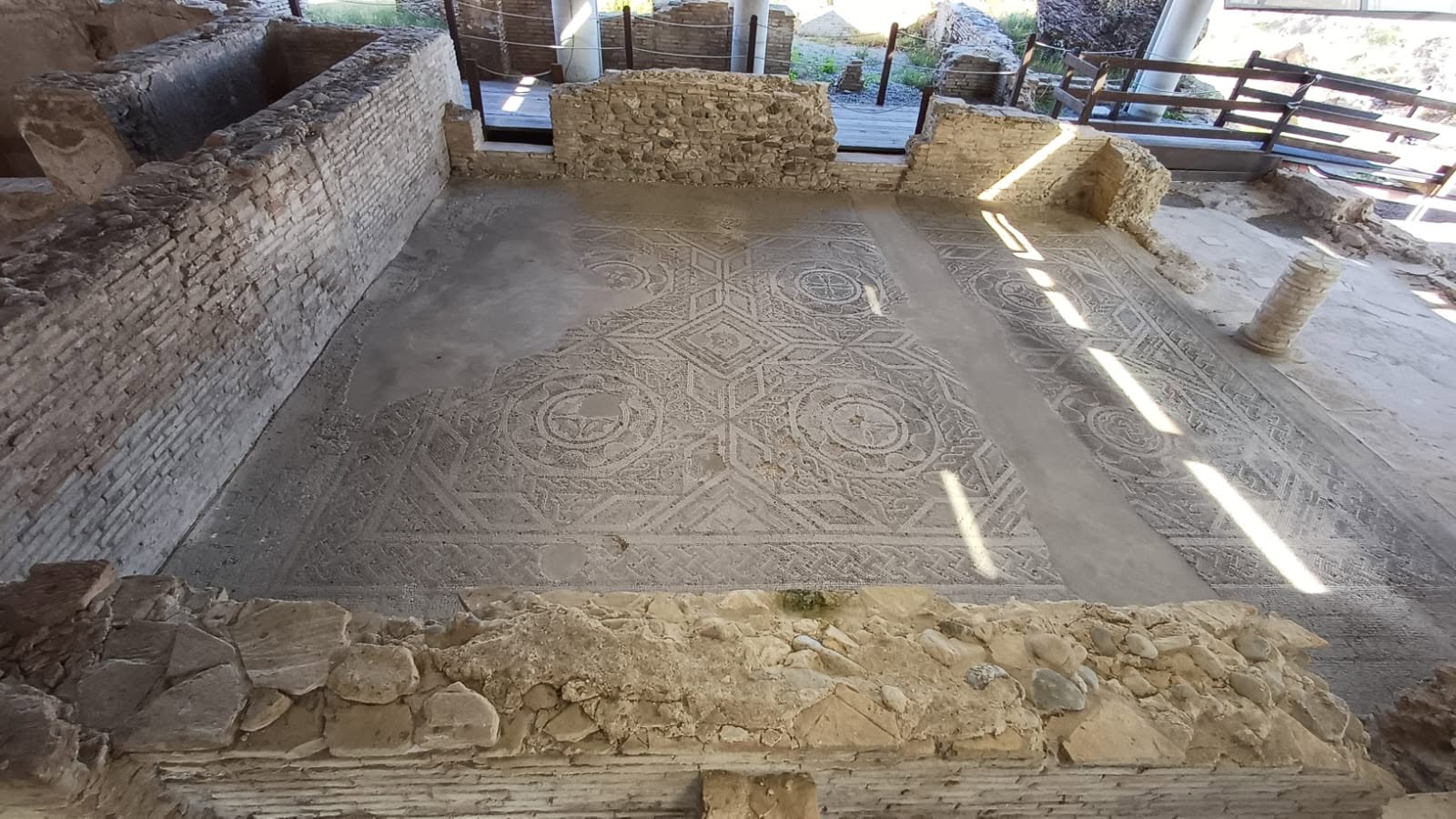 casignana villa romana 11 - Casignana, un gemello digitale per studiare i mosaici della Villa Romana - 5 casignana villa romana 11 - Meraviglie di Calabria - 4