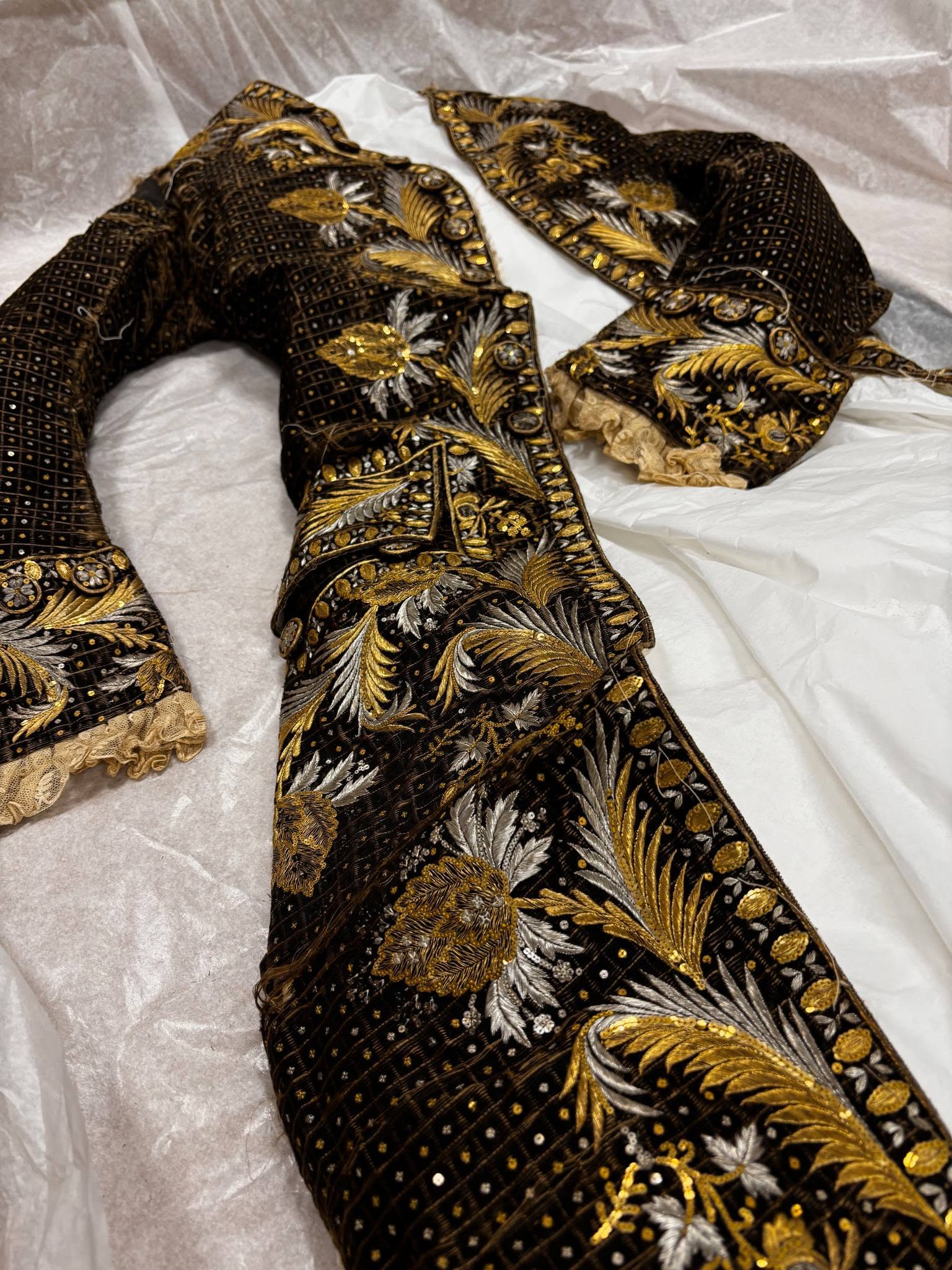 Cinema Ph Annamode Costumes - L'arte dei costumi, al via in Calabria il corso di sartoria per il Cinema - 7 Cinema Ph Annamode Costumes - Meraviglie di Calabria - 6