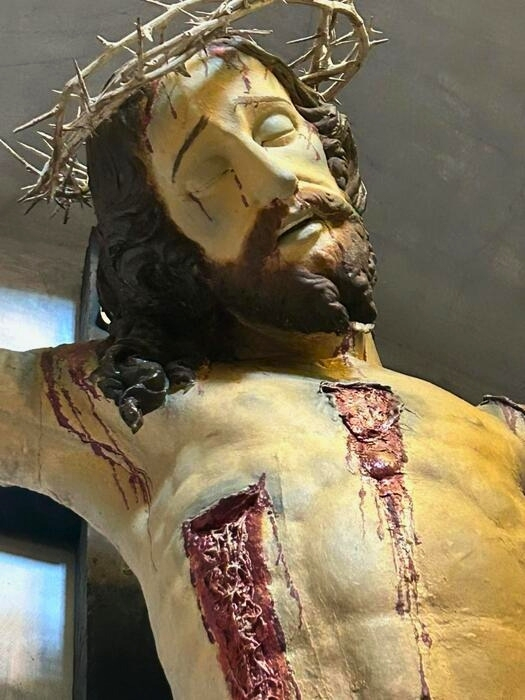Gerace Crocifisso S. Maria Addolorata 2 - Nuova ipotesi sull'autore del prezioso Crocifisso ligneo di Gerace - 5 Gerace Crocifisso S. Maria Addolorata 2 - Meraviglie di Calabria - 4