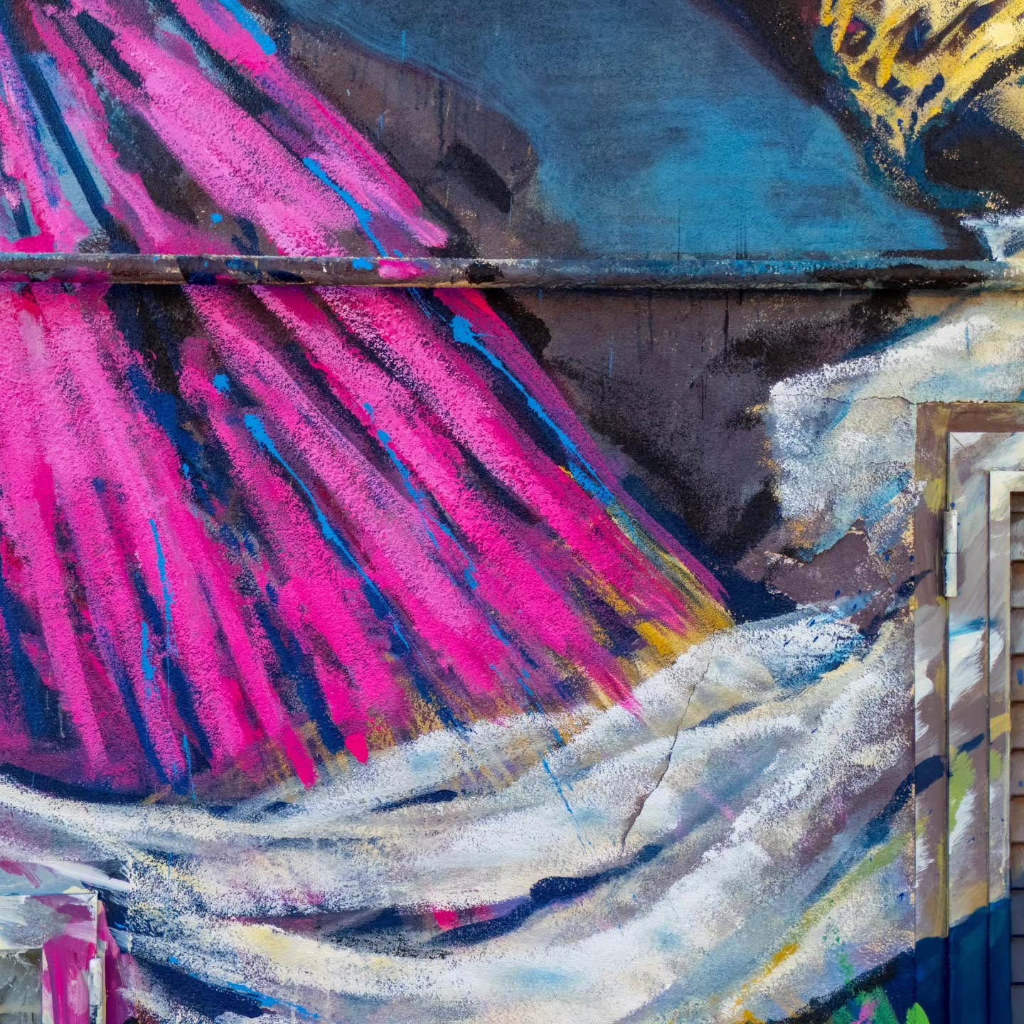 Santa Sofia dEpiro Gulia Lebibe Topalli 4 - Ylberi, a Santa Sofia d'Epiro il murale che celebra il costume arbëresh - 13 Santa Sofia dEpiro Gulia Lebibe Topalli 4 - Meraviglie di Calabria - 12