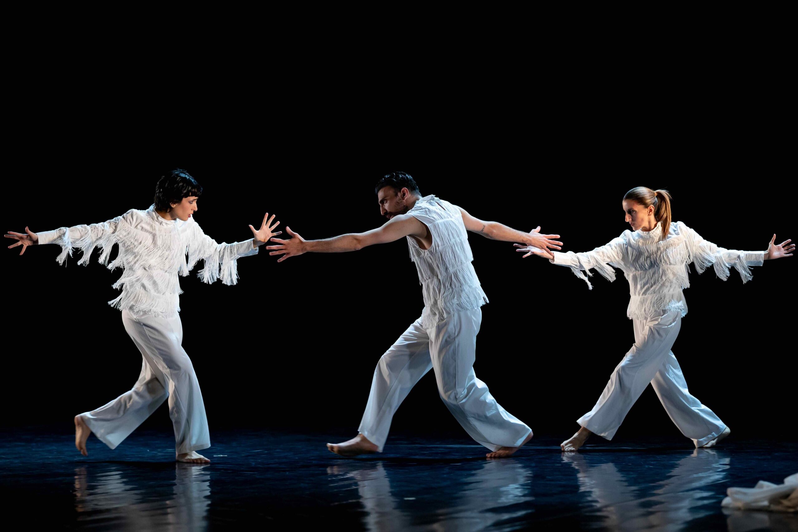 Teatro danza tentazioni dopera 3 scaled - La danza incontra l'opera lirica in "Tentazioni d'Opera" - 3 Teatro danza tentazioni dopera 3 scaled - Meraviglie di Calabria - 2