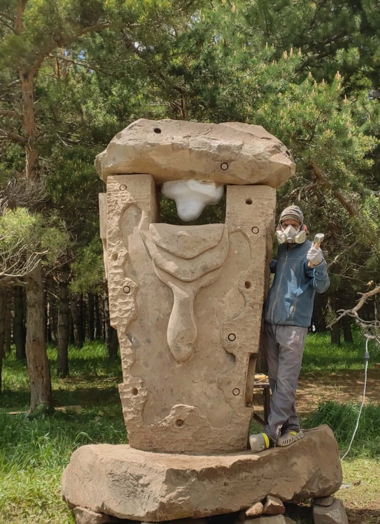 Brancaleone kishore ritrattoscultura - Mega Galmata, a Brancaleone le grandi sculture di 7 artisti dal mondo - 9 Brancaleone kishore ritrattoscultura - Meraviglie di Calabria - 8