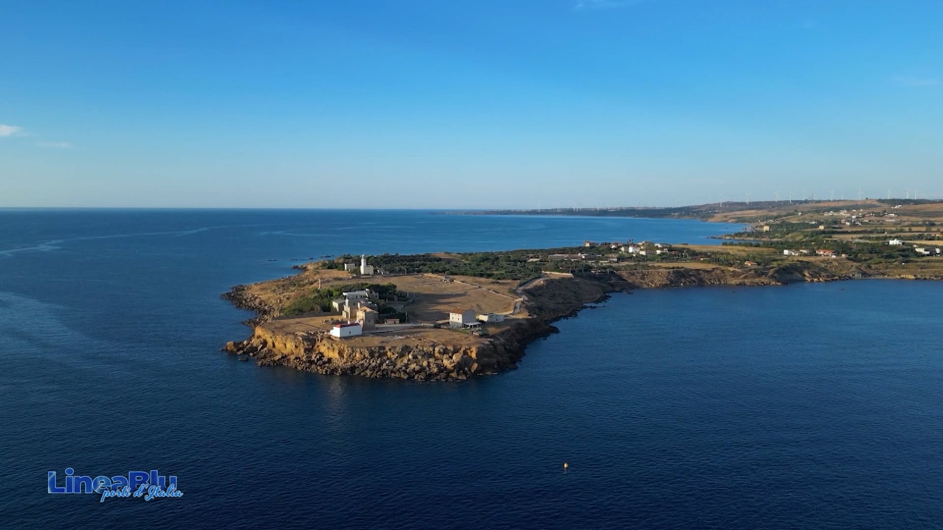 Capo Colonna linea blu 1 - Linea Blu – Porti d’Italia tra i tesori più belli della costa crotonese - 11 Capo Colonna linea blu 1 - Meraviglie di Calabria - 10