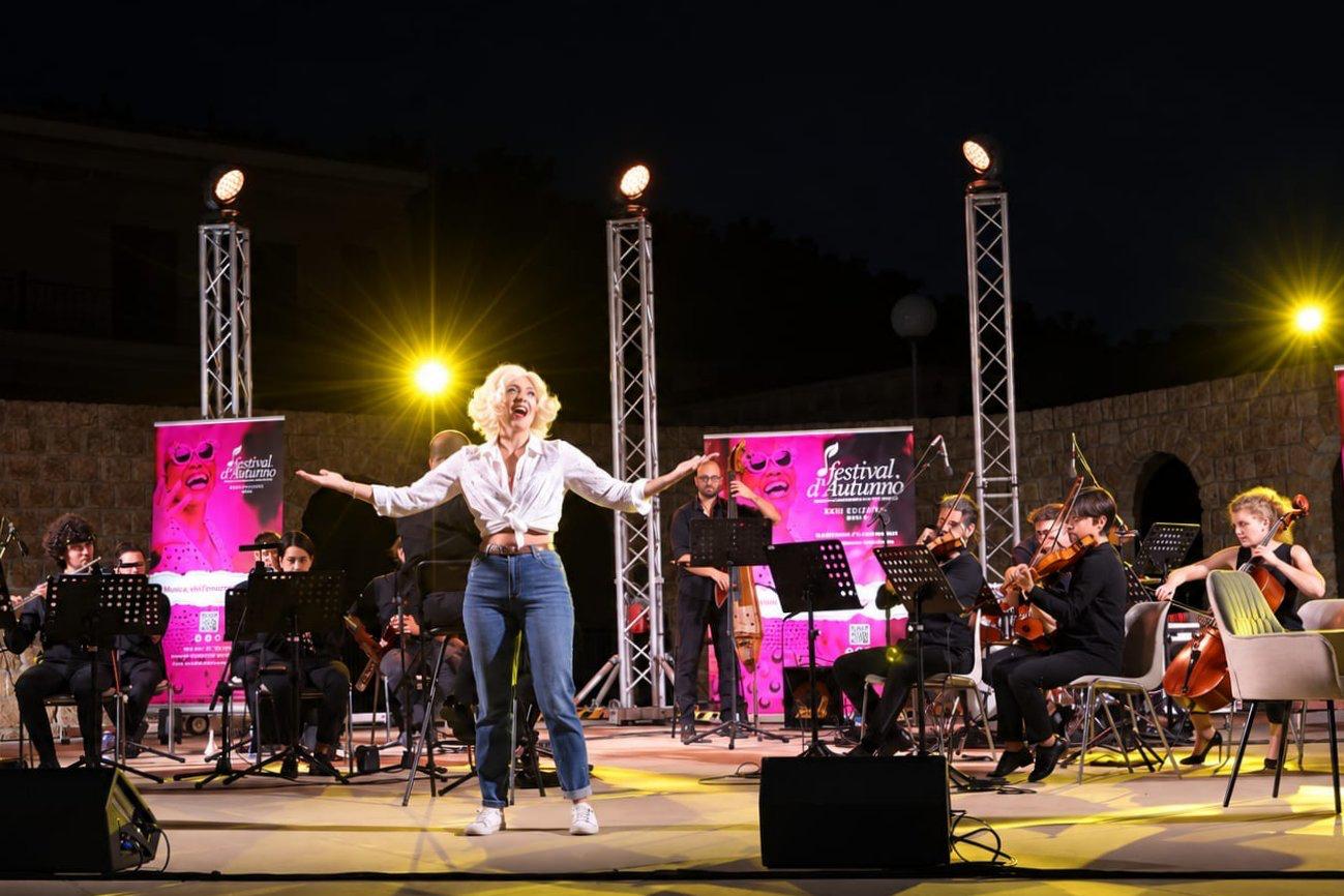 Marylin. Il mito compie 100 anni 4 - Marilyn immortale, una Prima assoluta per il Festival d'Autunno - 7 Marylin. Il mito compie 100 anni 4 - Meraviglie di Calabria - 6