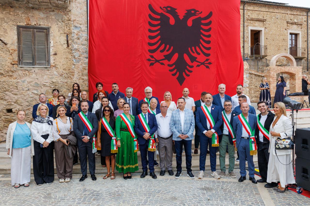arberia expo 5 - Expo Arbëria, le comunità arbëreshe nel segno dell'unità - 5 arberia expo 5 - Meraviglie di Calabria - 4