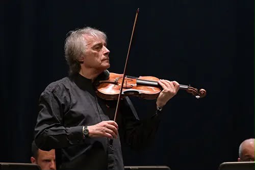 Al Rendano di Cosenza la leggenda del concertismo internazionale