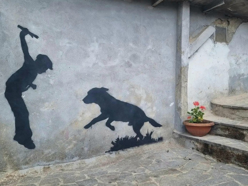 Brognaturo VV murales delle ombre Foto Rossana Tassone © FAI - Tornano le Giornate Fai, i luoghi straordinari visitabili in Calabria - 5 Brognaturo VV murales delle ombre Foto Rossana Tassone © FAI - Meraviglie di Calabria - 4
